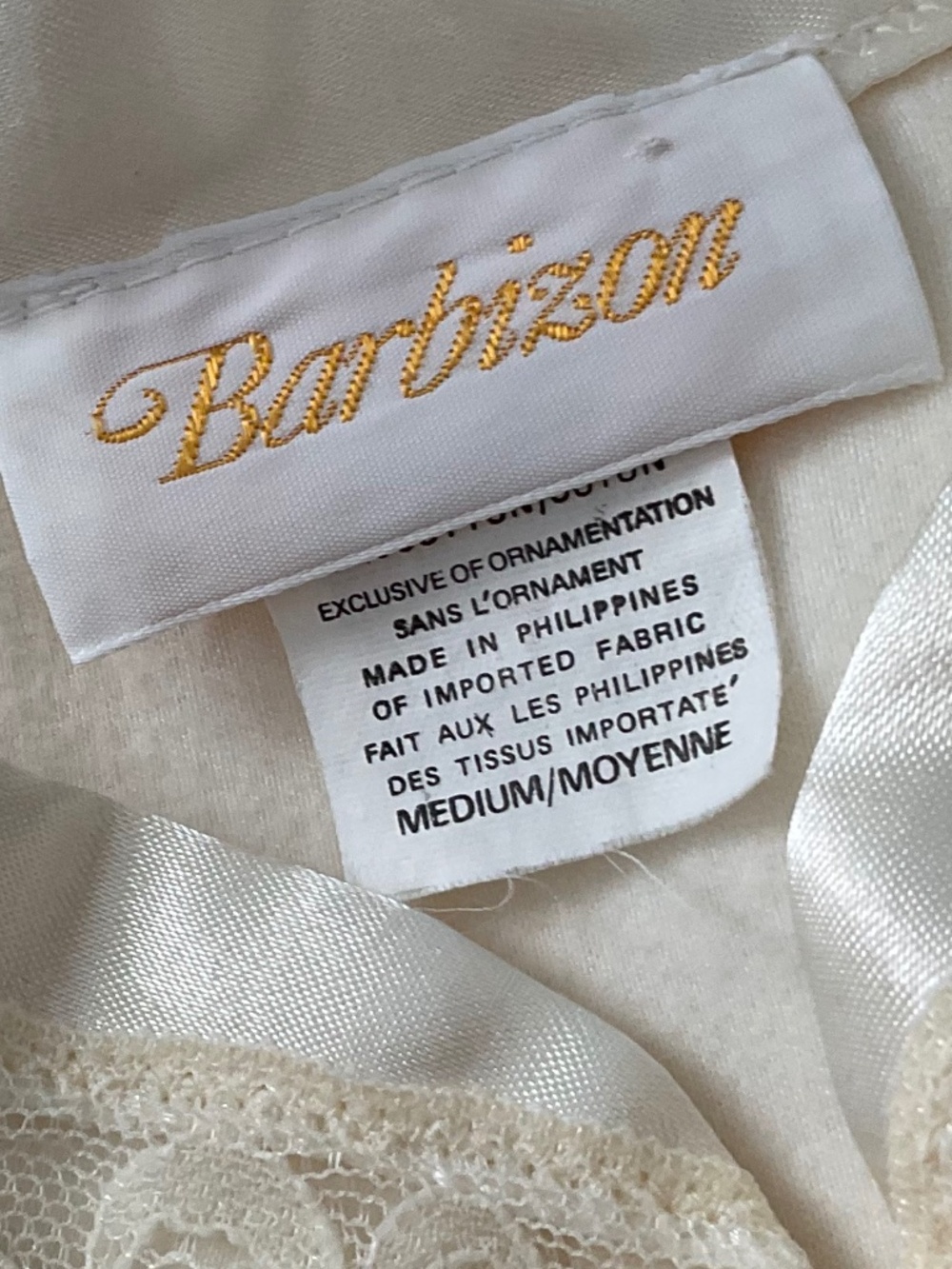 Barbizon cream night gown,M. - Picture 7 of 7